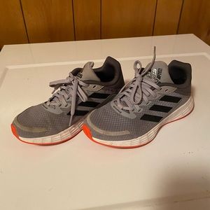 Adidas Sneakers size big boy 3.5